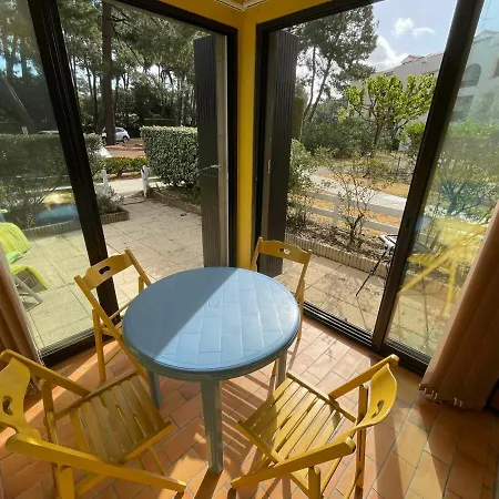 Appartement Saint-Georges-De-Didonne, 2 Pieces, 2 Personnes - Fr-1-550-5 *